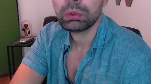 Snapshot of gianni_lion chatting on 12/04/24, 01:03 Gianni online show from 12/04/24, 01:03
