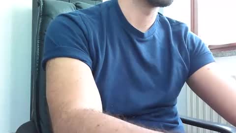 Snapshot of gianniamalfi chatting on 10/26/25, 02:12 gianniamalfi online show from 10/26/25, 02:12