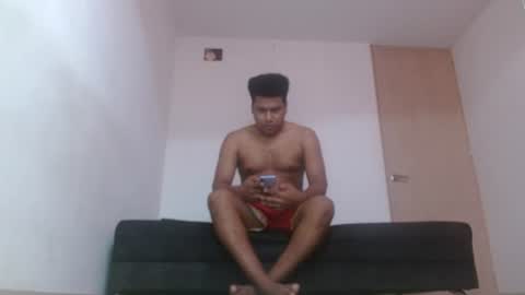 Snapshot of giant_feet chatting on 07/01/26, 12:07 BOSS online show from 07/01/26, 12:07