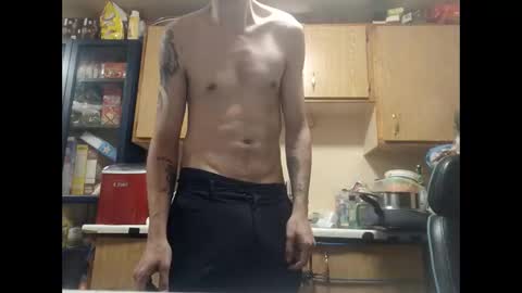 Snapshot of giantdick4u1991 chatting on 11/06/25, 10:27 giantdick4u1991 online show from 11/06/25, 10:27