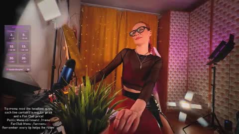 Snapshot of giantess_eva chatting on 03/14/26, 03:50 Eva online show from 03/14/26, 03:50