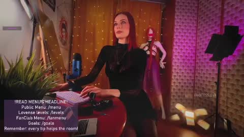 Snapshot of giantess_eva chatting on 04/04/26, 05:43 Eva online show from 04/04/26, 05:43