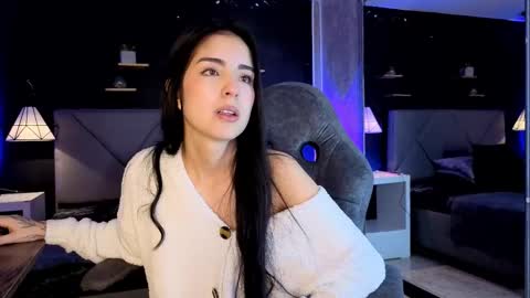 Gia online show from 11/30/25, 07:51