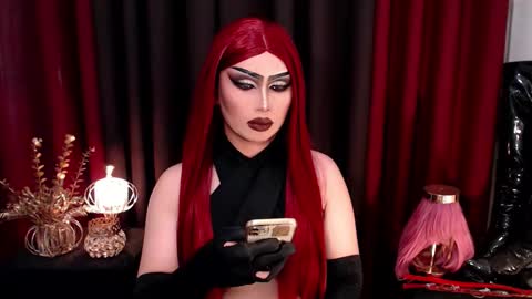 Snapshot of giaxxx01 chatting on 09/26/25, 05:55 Gia X online show from 09/26/25, 05:55