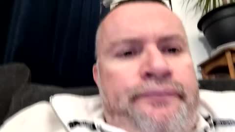 giddyup222222 online show from 12/25/24, 09:22