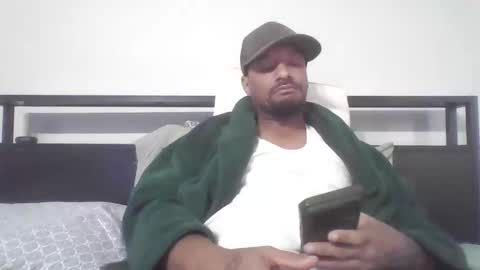 Snapshot of gifted_blacksnake chatting on 12/14/25, 04:12 Gifted online show from 12/14/25, 04:12