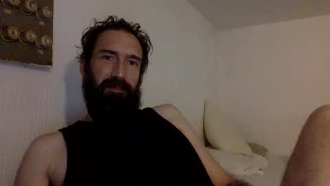 iggy online show from 11/03/25, 01:34