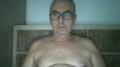 gigi1970 online show from 10/02/25, 07:15