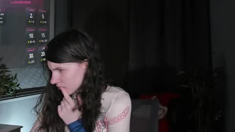 gigi_myav online show from 06/07/26, 03:16