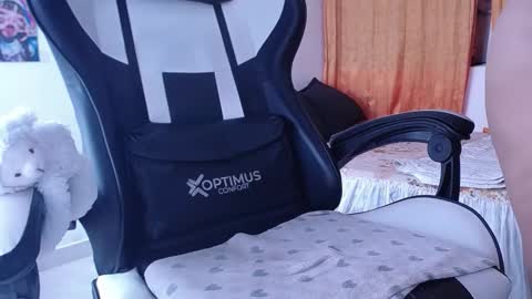 gigi online show from 10/03/25, 04:59