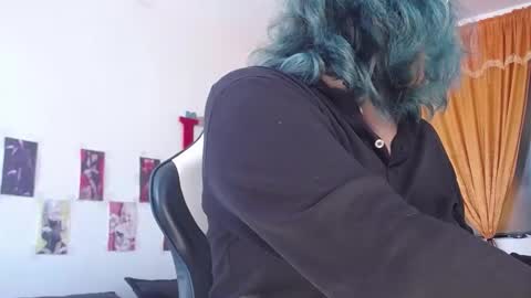 gigi online show from 10/15/25, 03:23