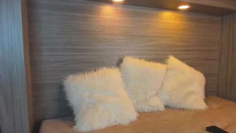 Snapshot of gigi_wilden chatting on 10/04/25, 01:42 gigi wilden online show from 10/04/25, 01:42