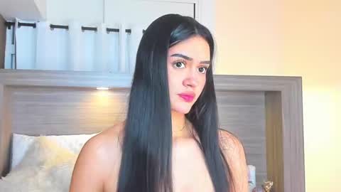 Snapshot of gigi_wilden chatting on 11/18/25, 02:43 gigi wilden online show from 11/18/25, 02:43