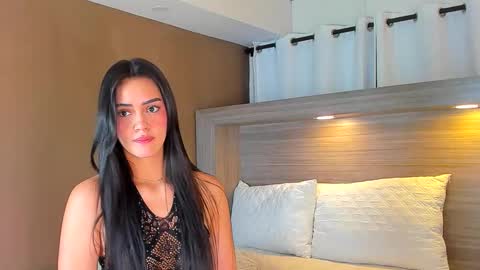 Snapshot of gigi_wilden chatting on 12/05/25, 02:25 gigi wilden online show from 12/05/25, 02:25