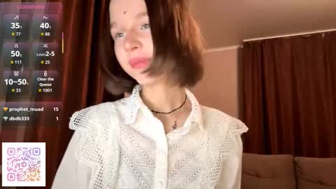 Molly online show from 10/25/25, 07:30