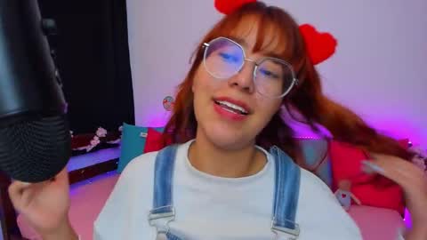 gigimooon online show from 09/20/25, 11:39