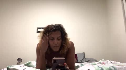 Gigi online show from 12/29/24, 06:03