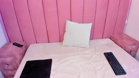 gigy_deluxe online show from 07/09/26, 02:43