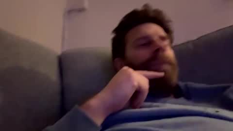 Snapshot of gilbertinio chatting on 01/19/25, 10:39 Gilbert online show from 01/19/25, 10:39