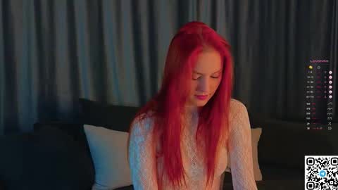 Snapshot of gildedkitten chatting on 10/07/25, 06:05 Stacy online show from 10/07/25, 06:05