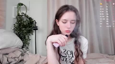 Snapshot of gina_vicious chatting on 02/28/25, 12:32 Gina online show from 02/28/25, 12:32