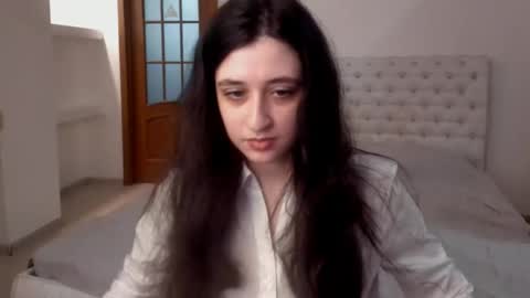 Kate online show from 02/01/25, 01:51