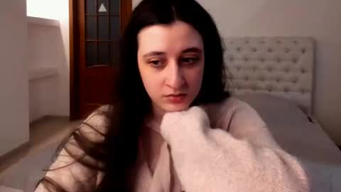 Kate online show from 02/13/25, 01:48