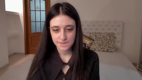 Kate online show from 02/25/25, 01:17