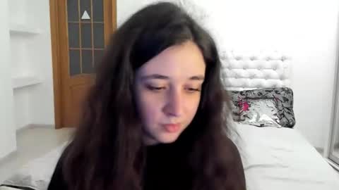 Kate online show from 10/17/25, 10:40