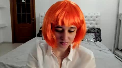 Kate online show from 10/31/25, 09:32