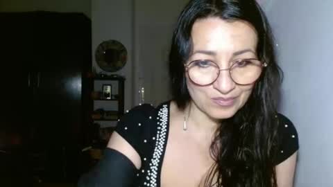 GinaONeon online show from 03/03/25, 09:05