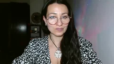 GinaONeon online show from 03/05/25, 11:05
