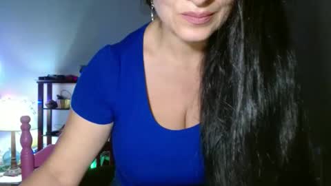 GinaONeon online show from 11/04/25, 09:36