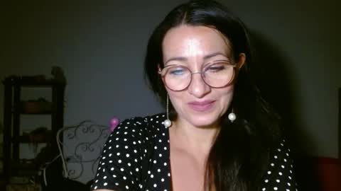 GinaONeon online show from 11/08/25, 09:02