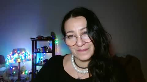 GinaONeon online show from 02/09/26, 08:35