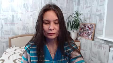 ginaxsoulah   online show from 11/16/25, 12:44