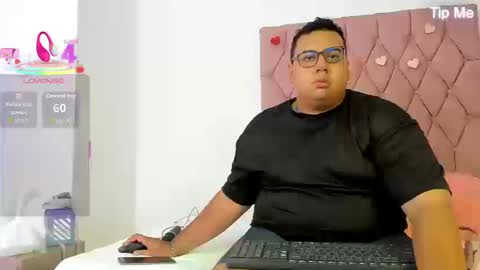 Snapshot of ginelawest chatting on 09/24/25, 04:05 Gine online show from 09/24/25, 04:05