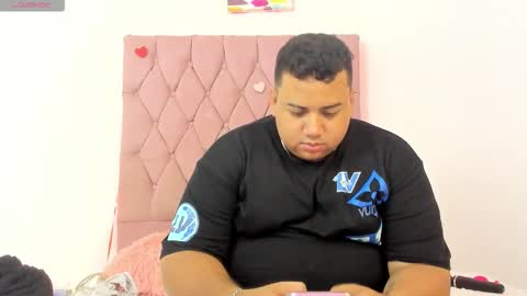 Snapshot of ginelawest chatting on 10/22/25, 04:13 Gine online show from 10/22/25, 04:13