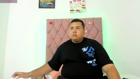 Snapshot of ginelawest chatting on 10/25/25, 04:20 Gine online show from 10/25/25, 04:20