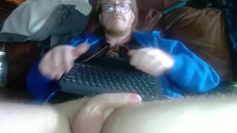 Snapshot of gingasnapz8inch chatting on 03/08/25, 04:17 gingasnapz8inch online show from 03/08/25, 04:17