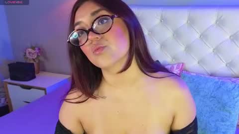 Snapshot of ginger_honeyy chatting on 06/13/26, 12:58 Chloe online show from 06/13/26, 12:58