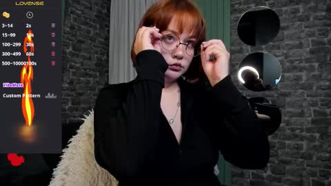 Snapshot of ginger_hood chatting on 12/15/25, 06:06 ginger_hood online show from 12/15/25, 06:06