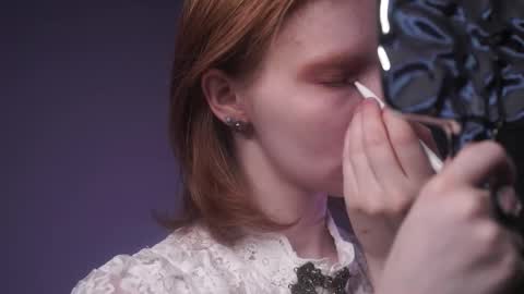        im expecting 350 thumbs up on my altar   online show from 10/05/25, 10:07