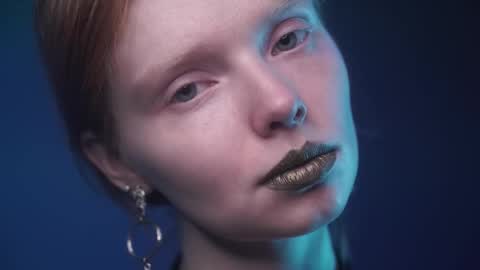        im expecting 350 thumbs up on my altar   online show from 10/09/25, 10:19