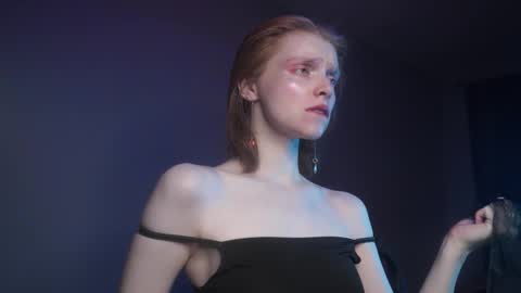        im expecting 350 thumbs up on my altar   online show from 10/16/25, 10:22