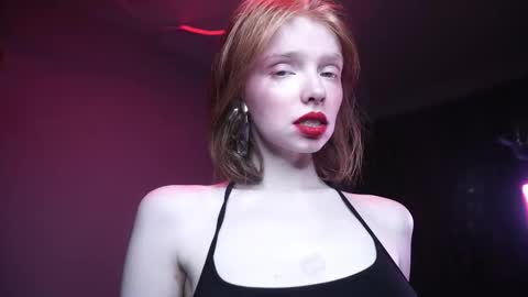        im expecting 350 thumbs up on my altar   online show from 11/07/25, 10:10