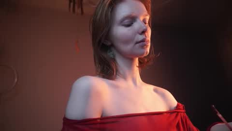        im expecting 350 thumbs up on my altar   online show from 11/17/25, 10:04