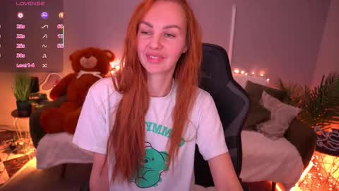 Snapshot of gingergazee chatting on 02/23/26, 06:33 GinegerGazee online show from 02/23/26, 06:33