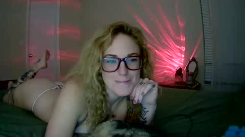 Snapshot of gingergrand chatting on 03/05/25, 01:52 GingerGrand online show from 03/05/25, 01:52