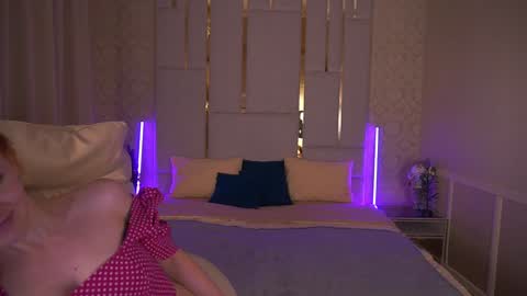 GingerLizzii online show from 01/04/25, 05:37